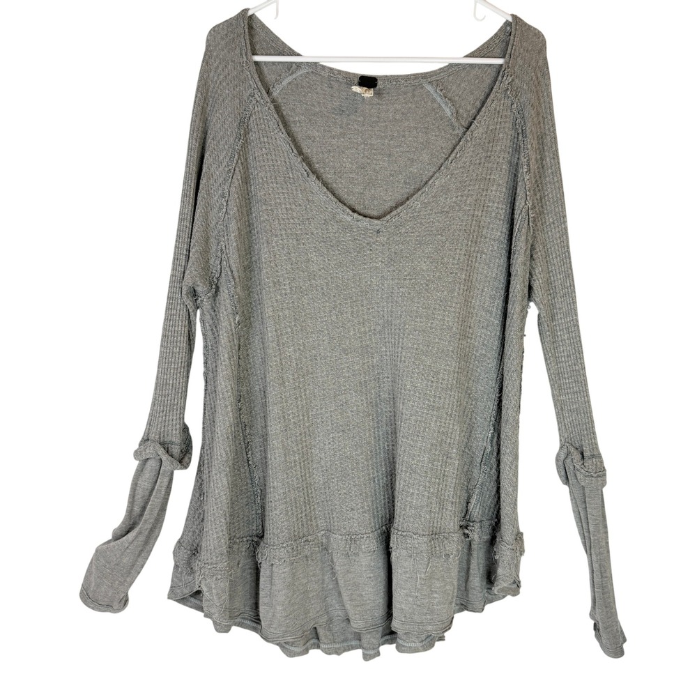 Free People We The Free‎ Thermal Tunic Top M Gray Ruffle Hem Thumbholes Boho